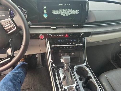 2024 Kia Carnival EX