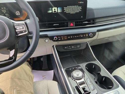 2025 Kia Carnival Hybrid EX