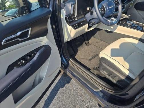 2025 Kia Sportage Hybrid EX