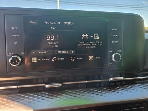 2024 Kia Carnival LX