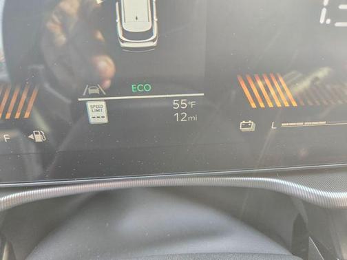 Snow White Pearl 2026 Kia Sportage Hybrid EX