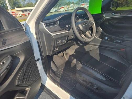2024 Jeep Grand Cherokee Limited X