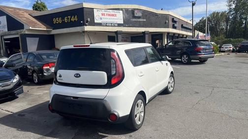 2016 Kia Soul Base