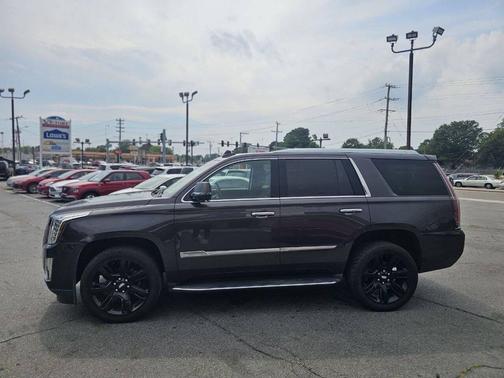 2017 Cadillac Escalade Luxury