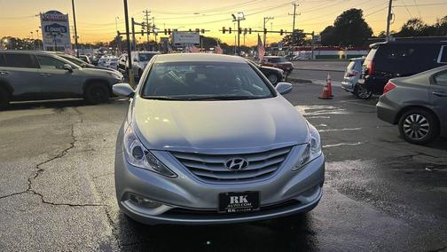 2013 Hyundai SONATA GLS