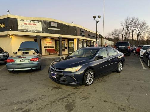 2016 Toyota Camry XLE