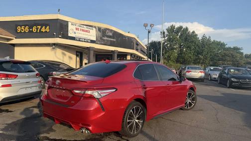 Supersonic Red 2020 Toyota Camry SE