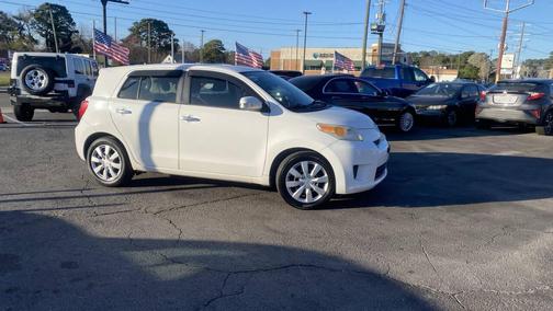 2008 Scion xD Base 4dr Hatchback 5M