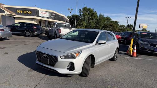 Symphony Air Silver 2018 Hyundai Elantra GT Base