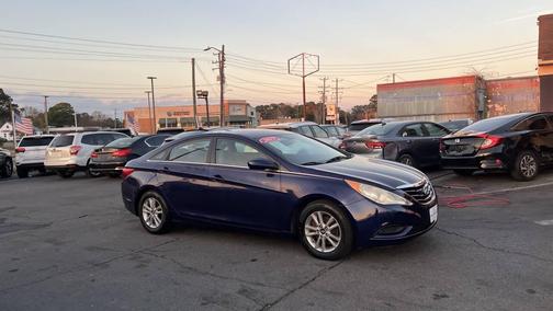 2013 Hyundai SONATA GLS