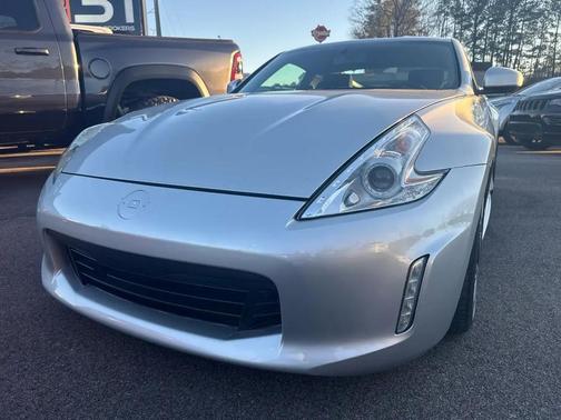 2016 Nissan 370Z Sport