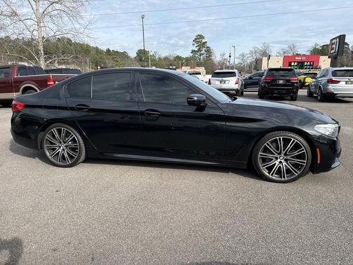 2019 BMW 540 540i Sedan