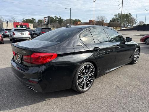 2019 BMW 540 540i Sedan