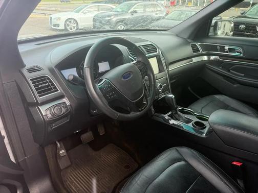Ingot Silver Metallic 2016 Ford Explorer Limited