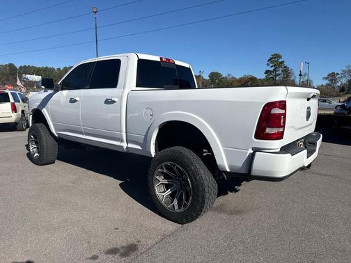 2021 RAM 2500 Laramie Crew Cab 4x4 6'4' Box