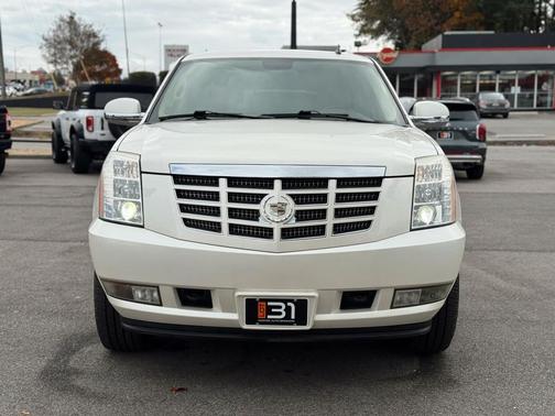 2010 Cadillac Escalade Luxury