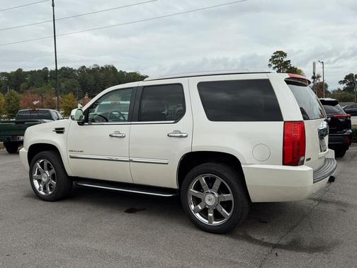 2010 Cadillac Escalade Luxury