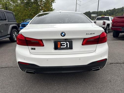 2017 BMW 540 540i Sedan