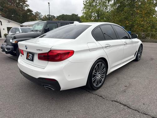 2017 BMW 540 540i Sedan