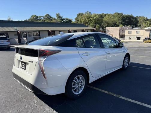 WHITE 2016 Toyota Prius Two
