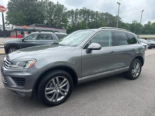 GRAY 2016 Volkswagen Touareg TDI Lux