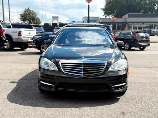 2012 Mercedes-Benz S-Class S550