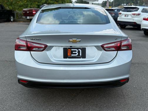 2021 Chevrolet Malibu FWD LT