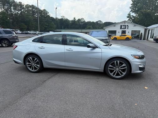 2021 Chevrolet Malibu FWD LT