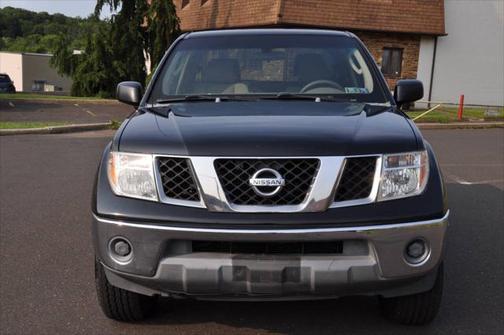 2005 Nissan Frontier SE Crew Cab