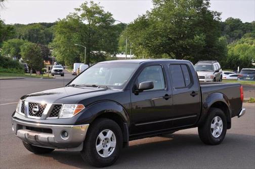 2005 Nissan Frontier SE Crew Cab