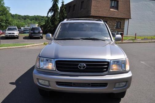 2001 Toyota Land Cruiser Base
