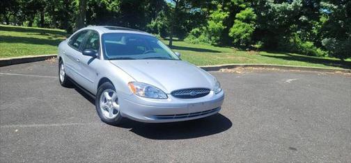 2003 Ford Taurus SES Deluxe 4dr Sedan