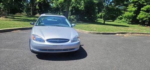 2003 Ford Taurus SES Deluxe 4dr Sedan
