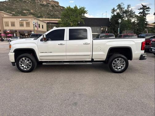 2018 GMC Sierra 2500 Denali