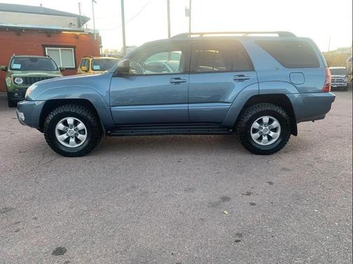 2004 Toyota 4Runner SR5