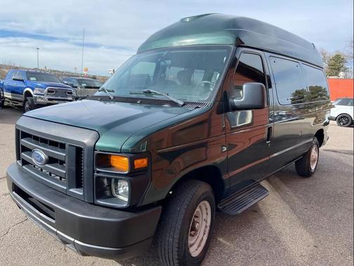 2009 Ford E350 Super Duty XL Wagon