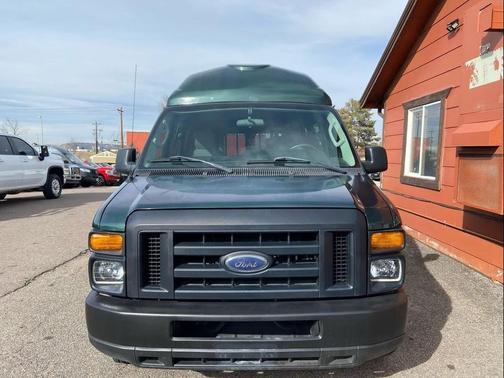2009 Ford E350 Super Duty XL Wagon