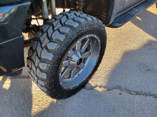 Photo 4 of 26 of 2004 Ford Excursion XLT