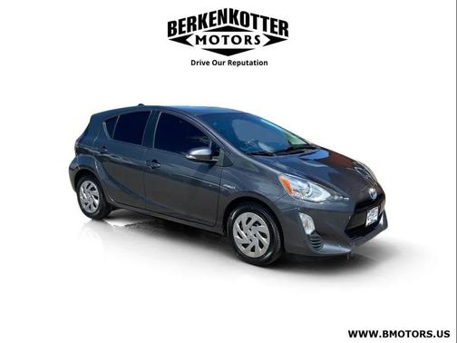 Magnetic Gray Metallic 2016 Toyota Prius c Two
