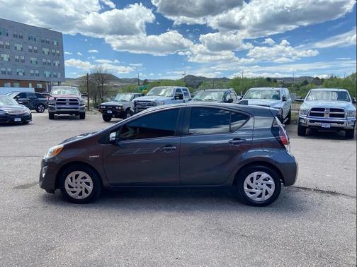 Magnetic Gray Metallic 2016 Toyota Prius c Two
