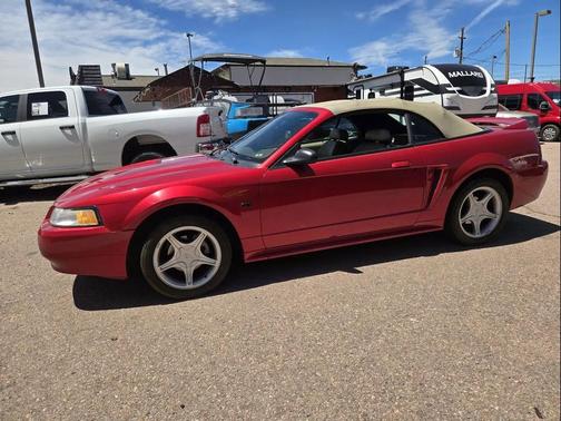 Red 2000 Ford Mustang GT