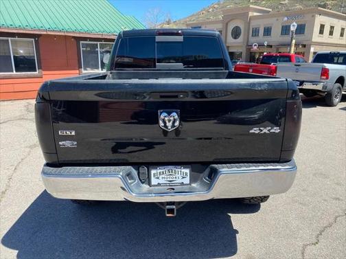 2016 RAM 1500 SLT