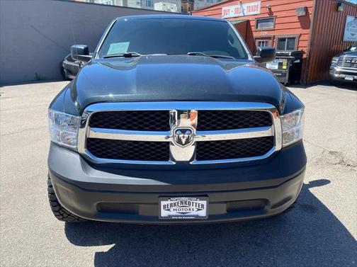 2016 RAM 1500 SLT