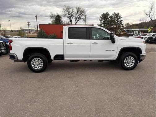 White 2024 Chevrolet Silverado 2500 LT