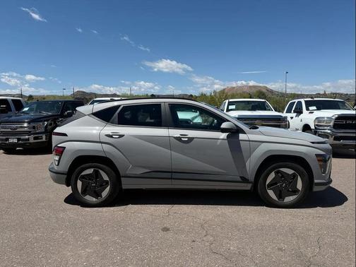 Cyber Gray Metallic 2024 Hyundai KONA EV SEL