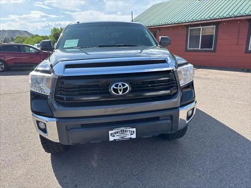 2017 Toyota Tundra SR5