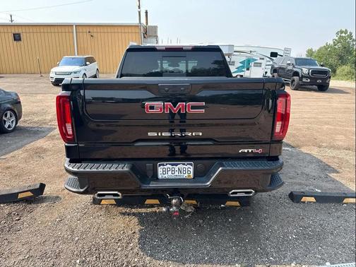 Black 2024 GMC Sierra 1500 AT4