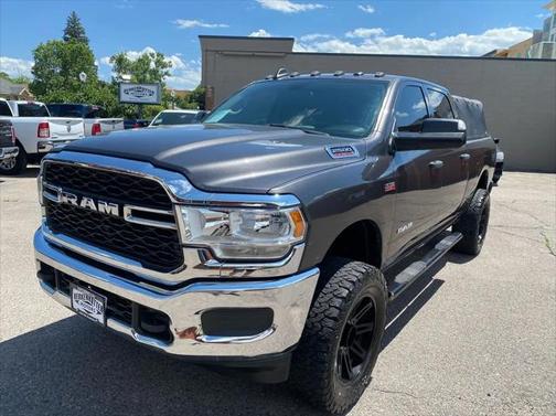 2020 RAM 2500 Tradesman Crew Cab 4X4 6'4' Box