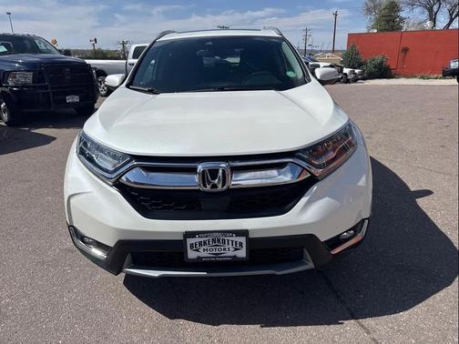White Diamond Pearl 2018 Honda CR-V Touring