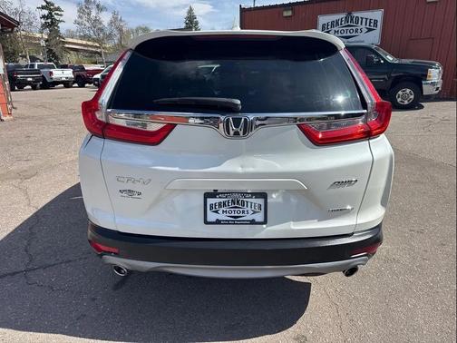 White Diamond Pearl 2018 Honda CR-V Touring
